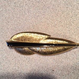 Monet Brooch Gold & Black Leaf design